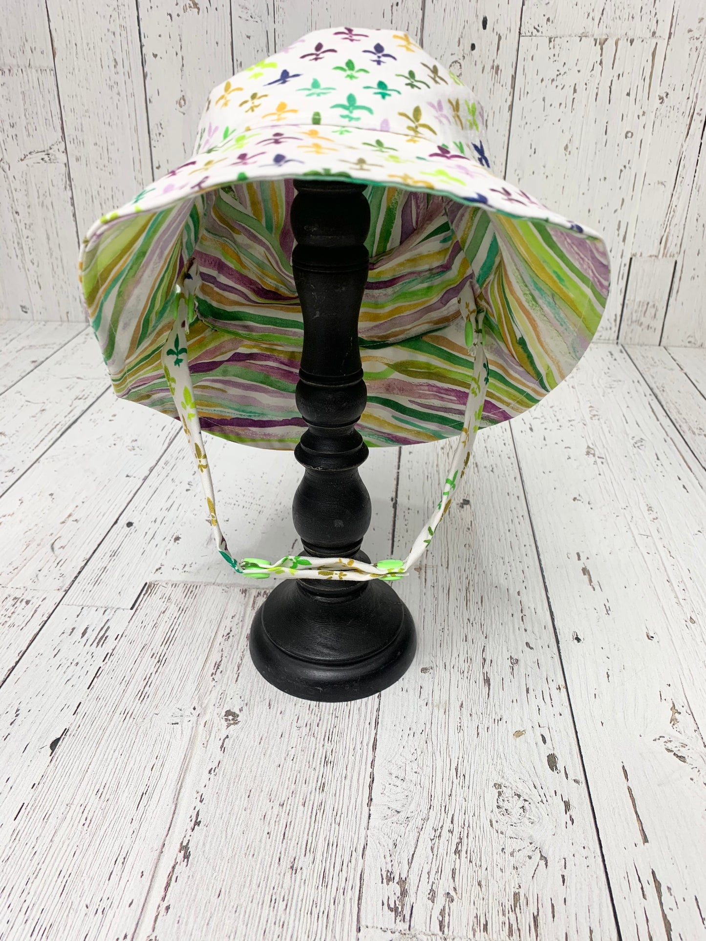 Bucket Hat - Fleur de lis Mardi Gras Stripe