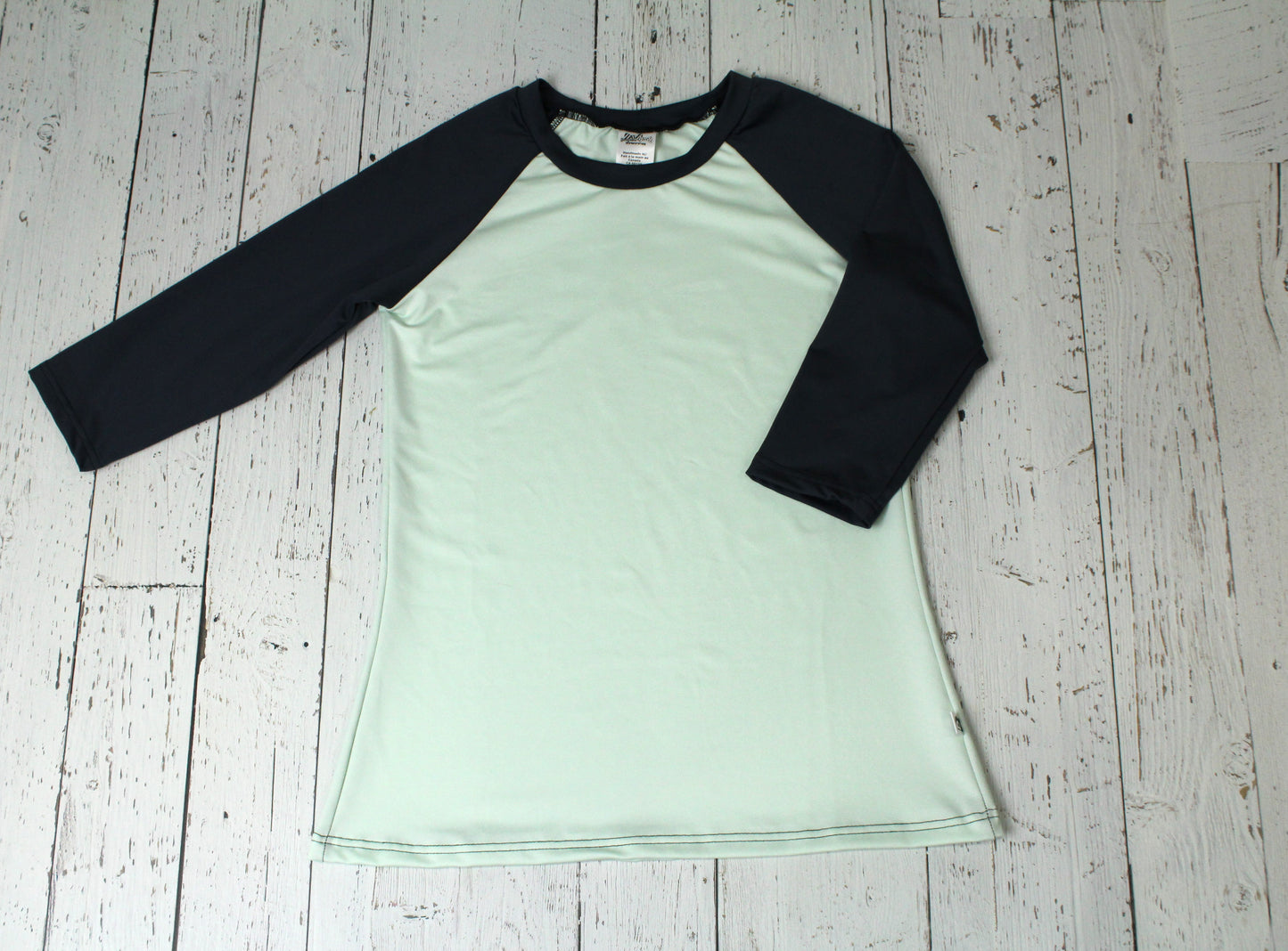 Activewear/Rashguard Raglan - Women's - Aqua/Charcoal